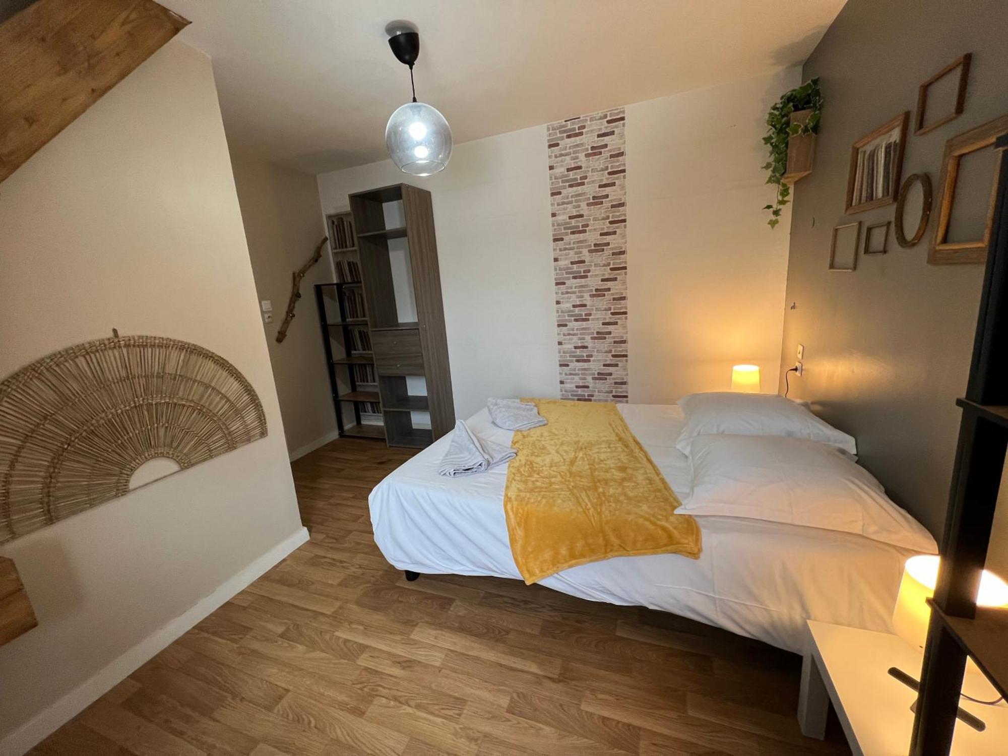 Rigolet Maison En Ville Avec Piscine Interieure Le Controis-en-Sologne Екстериор снимка